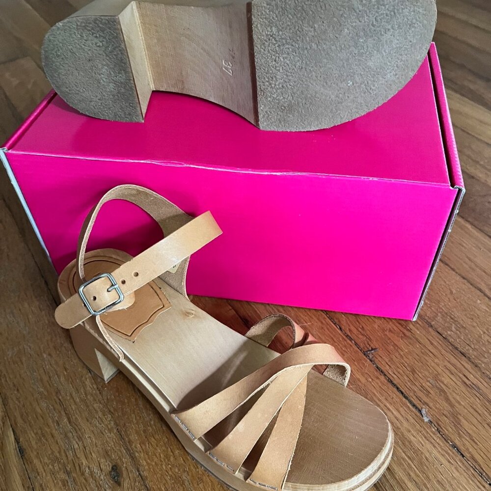 Swedish Hasbeens Tan Leather Sandals - Picture 3 of 4